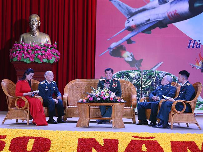 su-doan-371-to-chuc-toa-dam-50-nam-am-vang-“ha-noi-dien-bien-phu-tren-khong”-ky-uc-oai-hung