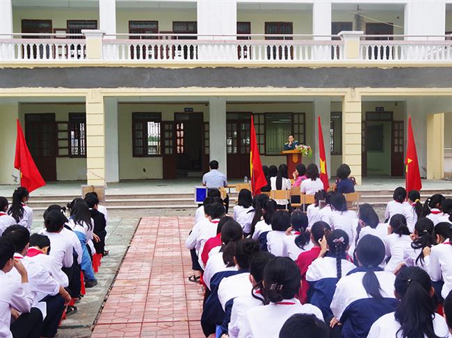su-doan-371-tuyen-truyen-ky-niem-50-nam-chien-thang-“ha-noi-dien-bien-phu-tren-khong”-tai-cac-truong-hoc-tren-dia-ban-dong-quan