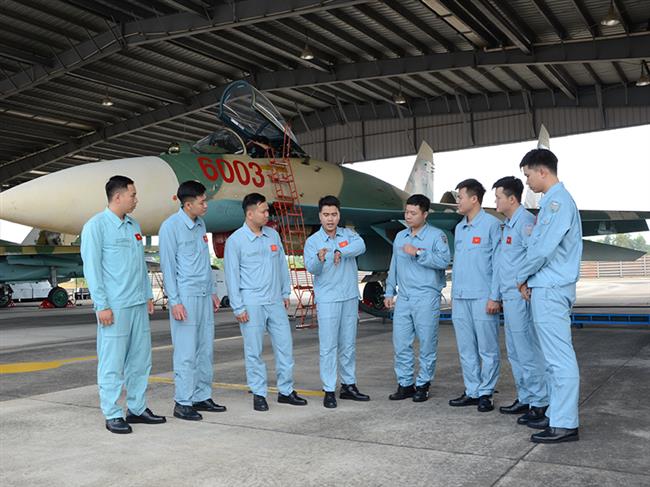 su-doan-372-huan-luyen-gioi-san-sang-chien-dau-cao