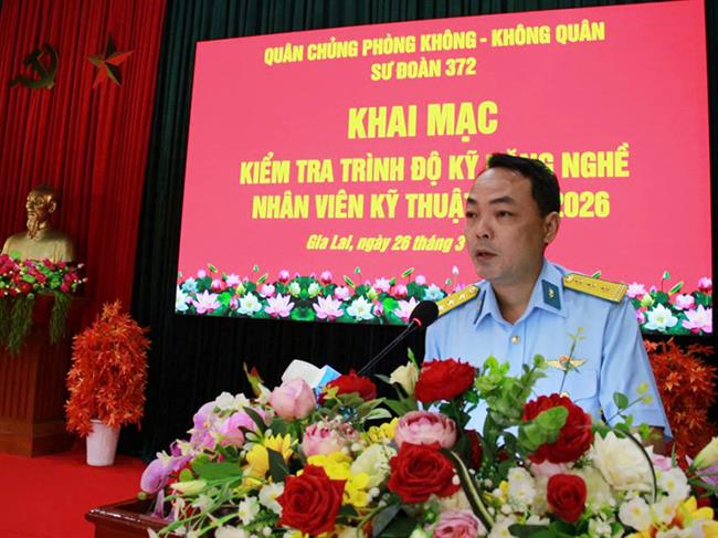 su-doan-372-to-chuc-kiem-tra-trinh-do-ky-nang-nghe-nhan-vien-ky-thuat-nam-2026