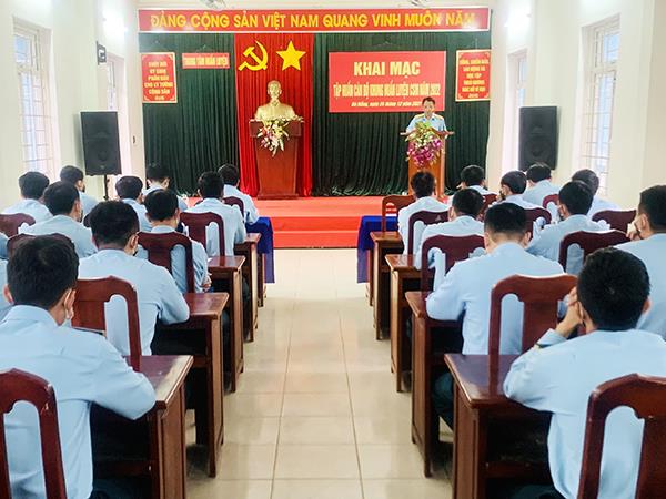 su-doan-375-tap-huan-can-bo-khung-huan-luyen-chien-si-moi-nam-2022