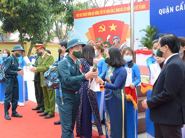 su-doan-375-tiep-nhan-chien-si-moi-nam-2021