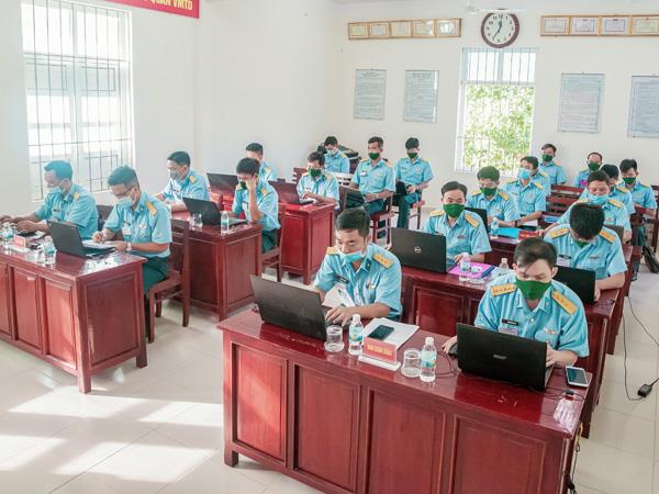 su-doan-377-kiem-tra-tro-ly-chinh-tri-nam-2021