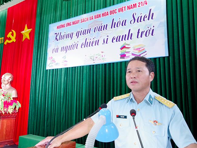 su-doan-377-to-chuc-chuong-trinh-“khong-gian-van-hoa-sach-va-nguoi-chien-si-canh-troi”-nam-2024