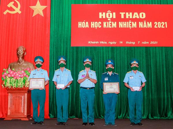 su-doan-377-to-chuc-hoi-thao-hoa-hoc-kiem-nhiem-nam-2021