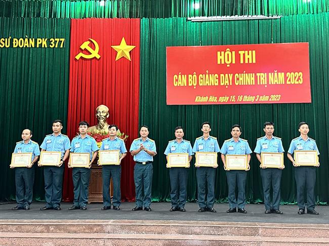 su-doan-377-to-chuc-hoi-thi-can-bo-giang-day-chinh-tri-nam-2023