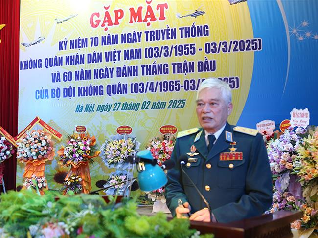 su-doan-khong-quan-371-gap-mat-ky-niem-70-nam-ngay-truyen-thong-khong-quan-nhan-dan-viet-nam-va-60-nam-ngay-danh-thang-tran-dau-cua-bo-doi-khong-quan