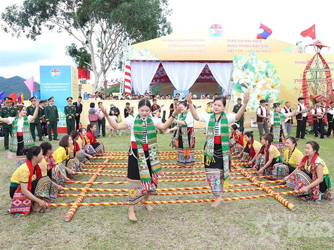 tham-tinh-huu-nghi-viet-nam-lao