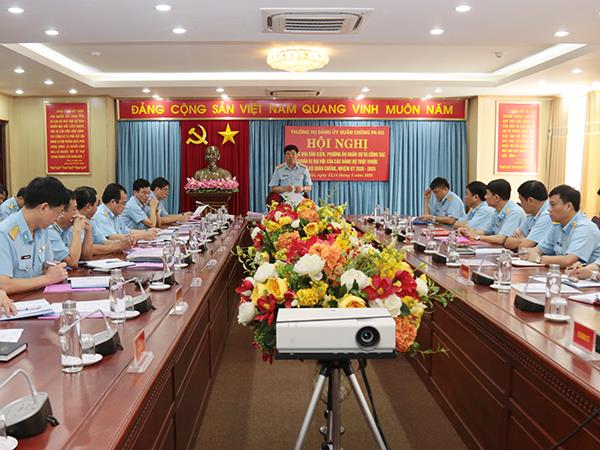 thong-qua-van-kien-phuong-an-nhan-su-va-cong-tac-chuan-bi-dai-hoi-nhiem-ky-2020-2025-cua-cac-dang-bo-cap-tren-truc-tiep-co-so