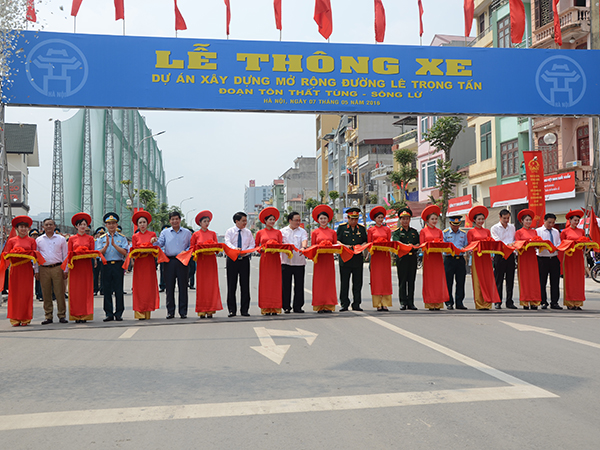 thong-xe-du-an-xay-dung-mo-rong-duong-le-trong-tan-ha-noi