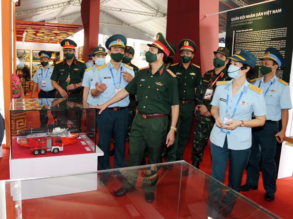tong-duyet-chuong-trinh-le-khai-mac-army-games-2021-tai-viet-nam