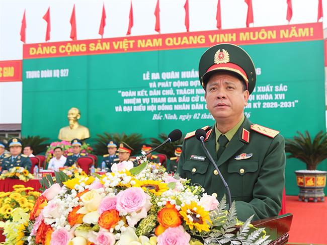 thuong-tuong-nguyen-truong-thang-thu-truong-bo-quoc-phong-du-le-ra-quan-huan-luyen-nam-2026-tai-trung-doan-927