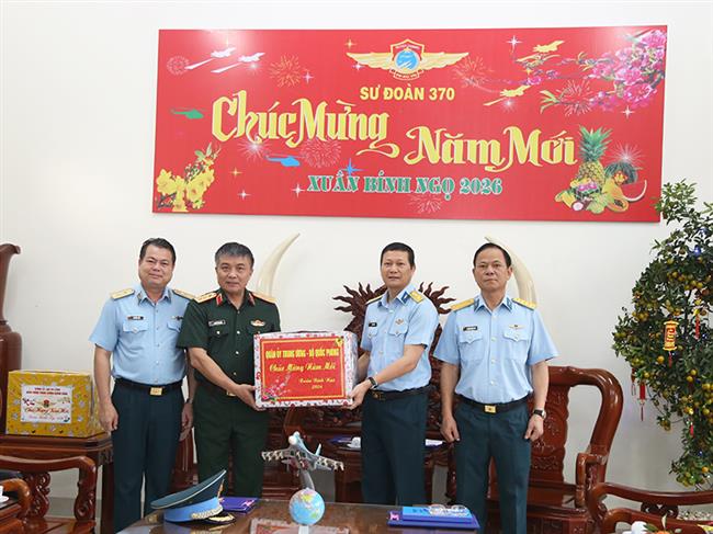 bo-quoc-phong-kiem-tra-cac-don-vi-phong-khong-khong-quan-tai-khu-vuc-mien-nam