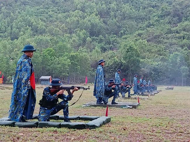 tieu-doan-huan-luyen-chien-si-moi-su-doan-377-kiem-tra-“3-tieng-no”