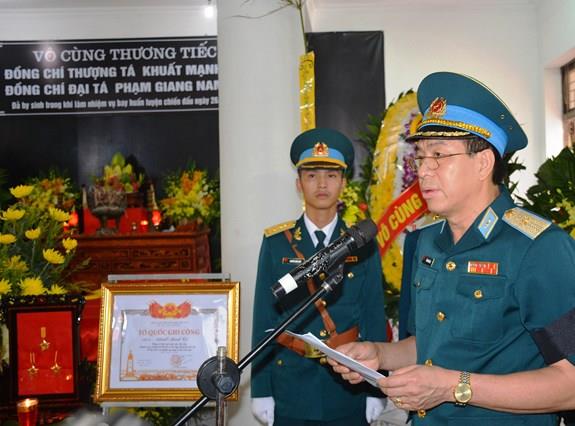 to-chuc-trong-the-le-tang-thuong-ta-khuat-manh-tri-va-dai-ta-pham-giang-nam