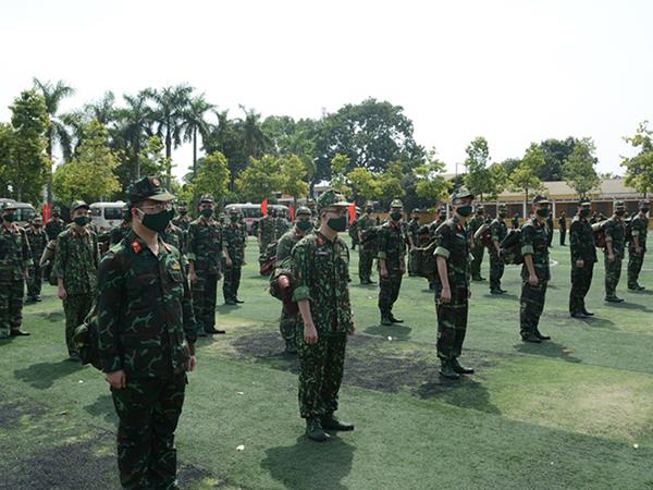 toan-quan-tiep-tuc-phat-huy-truyen-thong-ve-vang-va-pham-chat-cao-dep-“bo-doi-cu-ho”-hoan-thanh-xuat-sac-nhiem-vu-phong-chong-dich-covid-19
