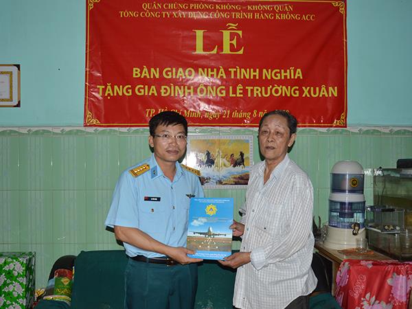tong-cong-ty-acc-ban-giao-nha-tinh-nghia-cho-gia-dinh-ong-le-truong-xuan