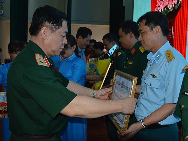 tong-cuc-chinh-tri-to-chuc-hoi-nghi-tong-ket-10-nam-hoat-dong-in-trong-quan-doi