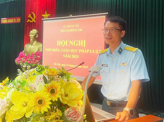 trung-doan-236-to-chuc-hoi-nghi-pho-bien-giao-duc-phap-luat-nam-2025