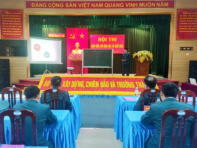 trung-doan-236-to-chuc-hoi-thi-giao-vien-mo-hinh-hoc-cu-nam-2025