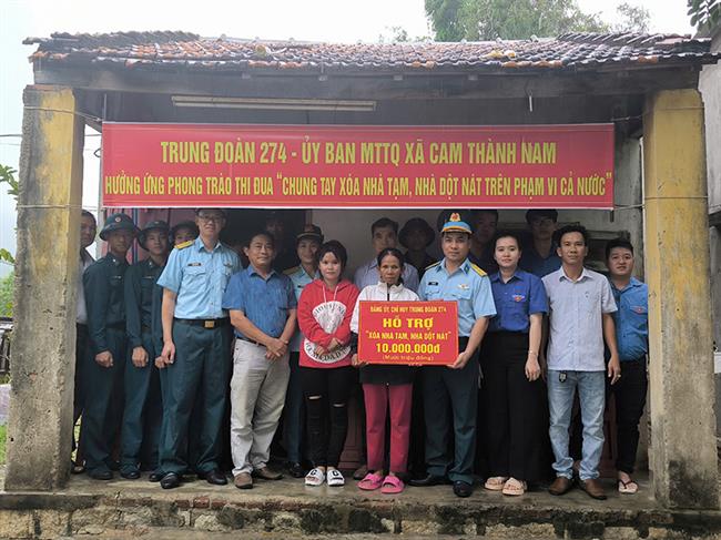 trung-doan-274-ho-tro-xoa-nha-tam-nha-dot-nat-tren-dia-ban-xa-cam-thanh-nam-tp-cam-ranh-tinh-khanh-hoa