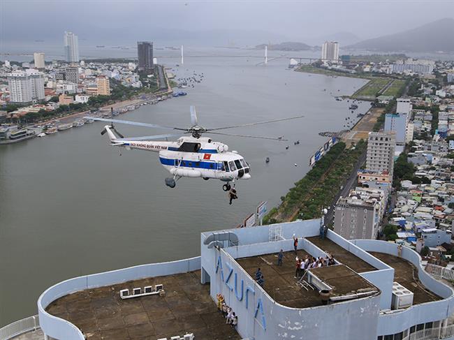 trung-doan-930-nang-canh-bay-bao-ve-vung-troi-mien-trung