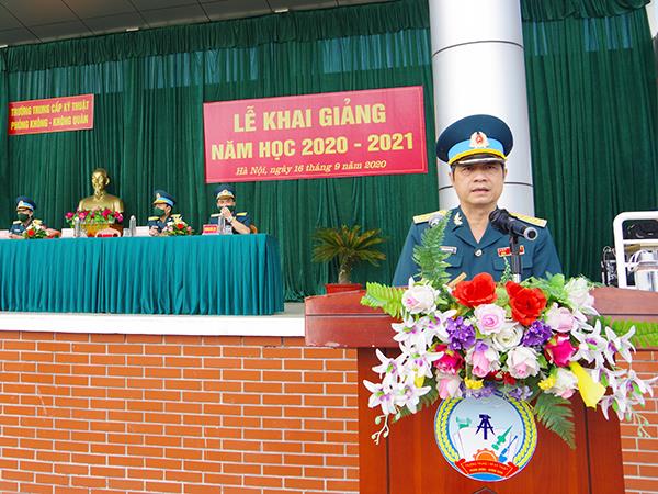 truong-trung-cap-ky-thuat-phong-khong-khong-quan-khai-giang-nam-hoc-2020-2021