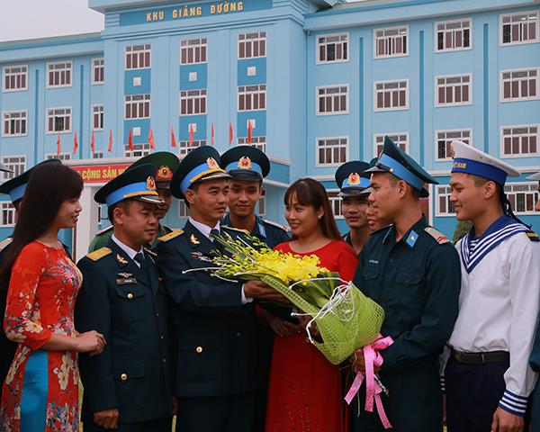 truong-trung-cap-ky-thuat-pk-kq-dien-mao-moi-sinh-khi-moi