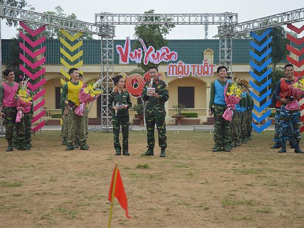 tuoi-tre-hoc-vien-phong-khong-khong-quan-tham-gia-ghi-hinh-chuong-trinh-“vui-xuan-mau-tuat-2018”