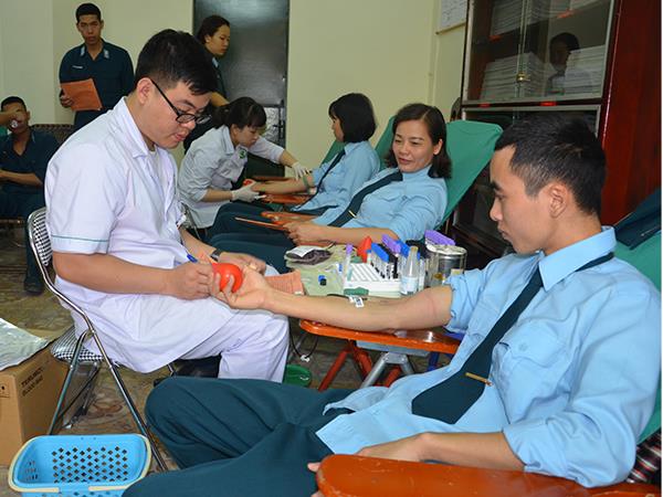 tuoi-tre-lu-doan-26-tham-gia-hien-tang-tren-100-don-vi-mau