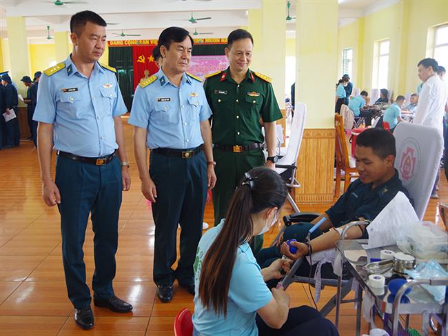 tuoi-tre-su-doan-363-to-chuc-phat-dong-phong-trao-hien-mau-tinh-nguyen-nam-2025