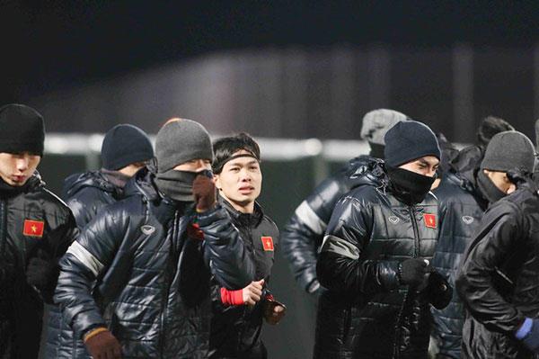u23-viet-nam-bit-mat-kin-mit-duoi-cai-lanh-am-do-o-con-son