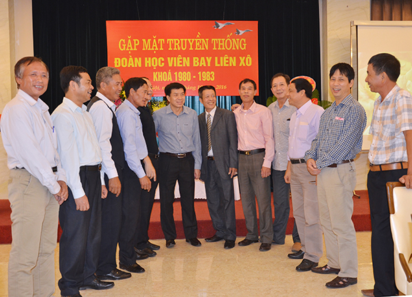 van-nang-tinh-dong-doi-nghia-thay-tro