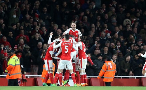 vong-34-premier-league-arsenal-may-man-gianh-diem-vao-nhung-phut-cuoi