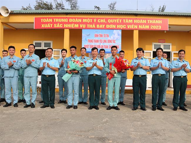 vung-vang-sau-nhung-chuyen-bay-don