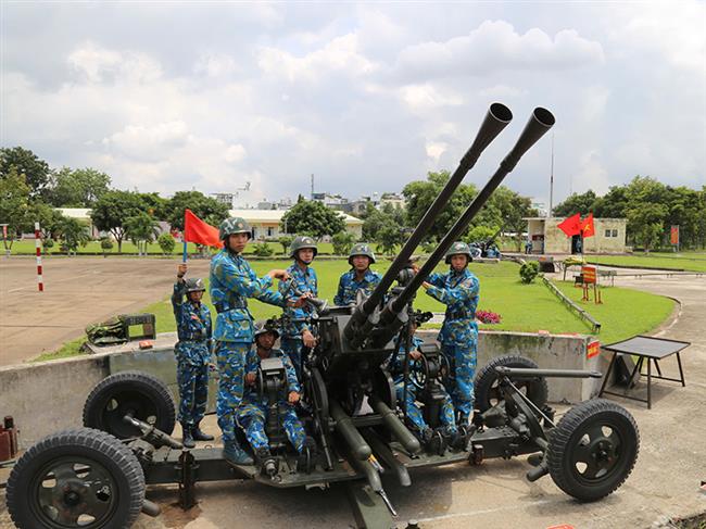 vung-vang-tren-mam-phao