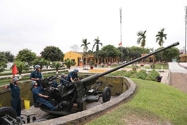 xay-dung-don-vi-diem-vung-manh-toan-dien-“mau-muc-tieu-bieu”-o-trung-doan-218