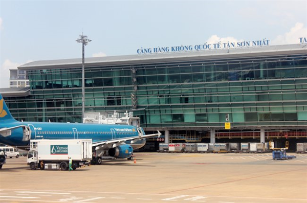 xay-dung-moi-hay-mo-rong-san-bay-can-phai-xet-den-hieu-qua-va-dong-bo