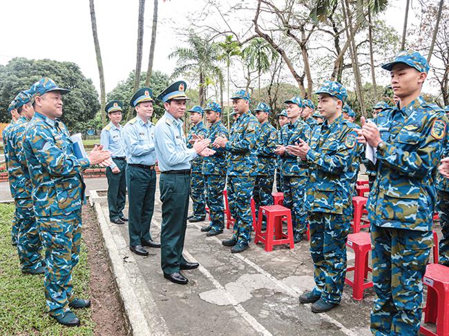 xay-dung-y-chi-quyet-tam-chien-dau-cho-bo-doi-dap-ung-yeu-cau-nhiem-vu-bao-ve-to-quoc-thoi-ky-moi