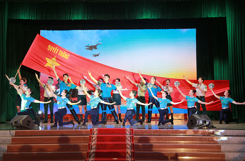 Hội nghị đánh giá công tác phối hợp, hiệp đồng giữa Quân chủng Phòng không - Không quân và Cơ quan Tùy viên Quốc phòng Việt Nam tại nước ngoài