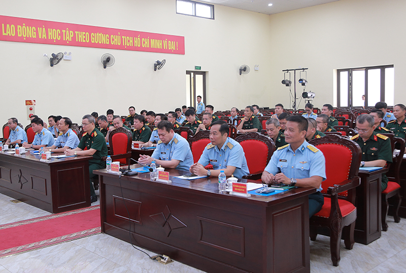 Hội nghị đánh giá công tác phối hợp, hiệp đồng giữa Quân chủng Phòng không - Không quân và Cơ quan Tùy viên Quốc phòng Việt Nam tại nước ngoài