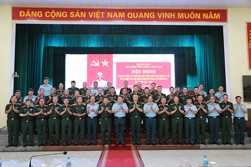 Hội nghị đánh giá công tác phối hợp, hiệp đồng giữa Quân chủng Phòng không - Không quân và Cơ quan Tùy viên Quốc phòng Việt Nam tại nước ngoài