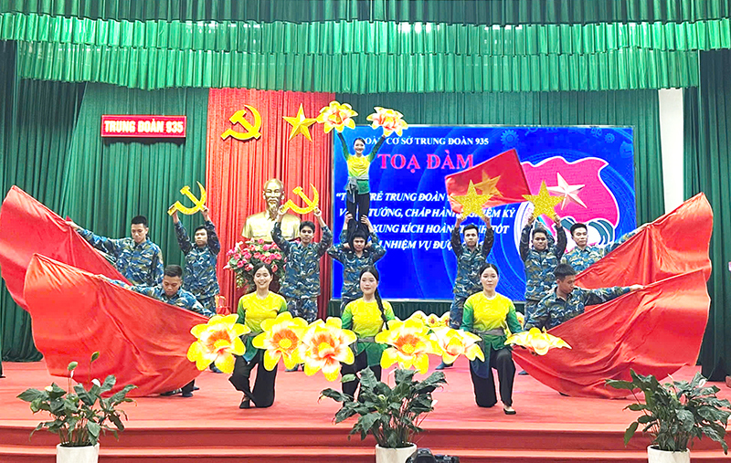 Đo&agrave;n cơ sở Trung đo&agrave;n 935 tổ chức Tọa đ&agrave;m về tư tưởng, kỷ luật