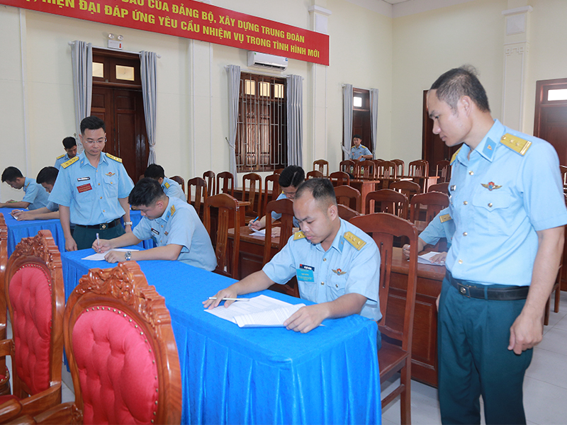 Nâng cao chất lượng tuyên truyền viên trẻ và “thủ lĩnh Đoàn” ở Trung đoàn 257