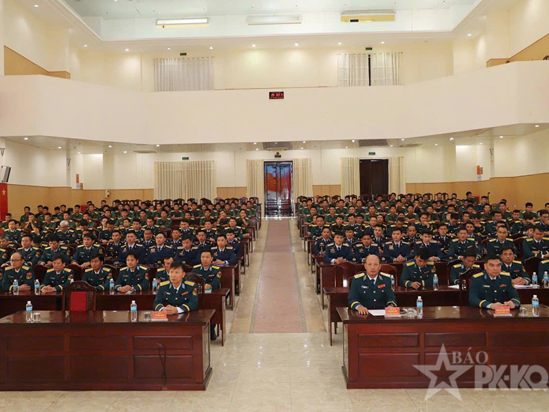 Trường Sĩ quan Không quân tổ chức Lễ tốt nghiệp cho học viên Cao đẳng Kỹ thuật hàng không Lào và Campuchia