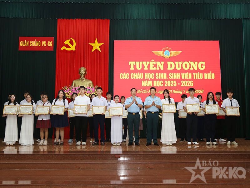 Lan tỏa truyền thống hiếu học trong gia đình quân nhân