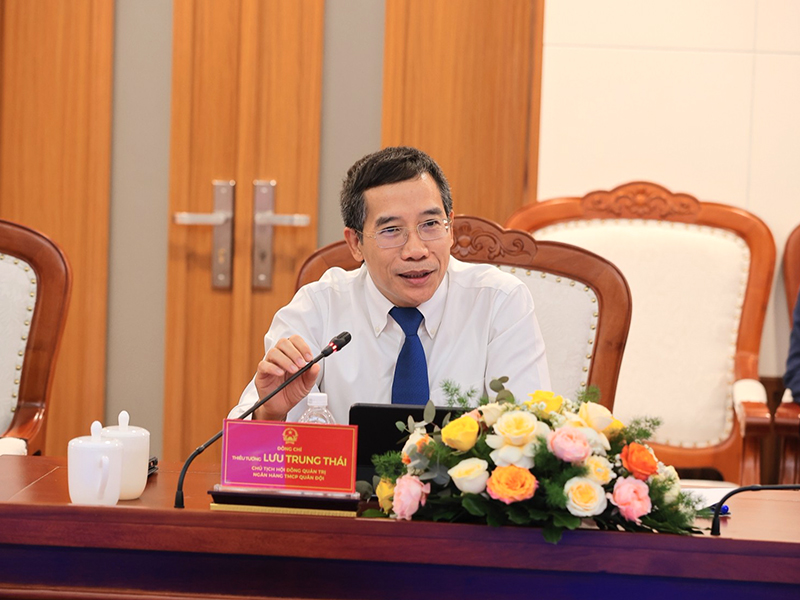MB ký kết hợp tác với Khánh Hòa, đồng hành thúc đẩy chuyển đổi số địa phương