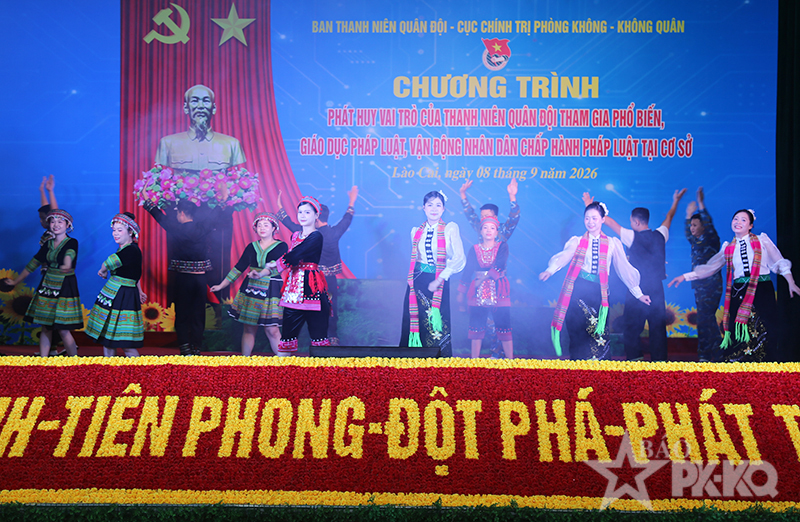 Đo&agrave;n cơ sở Trung đo&agrave;n 921 tổ chức Chương tr&igrave;nh phổ biến, gi&aacute;o dục ph&aacute;p luật vận động Nh&acirc;n d&acirc;n chấp h&agrave;nh ph&aacute;p luật tại cơ sở