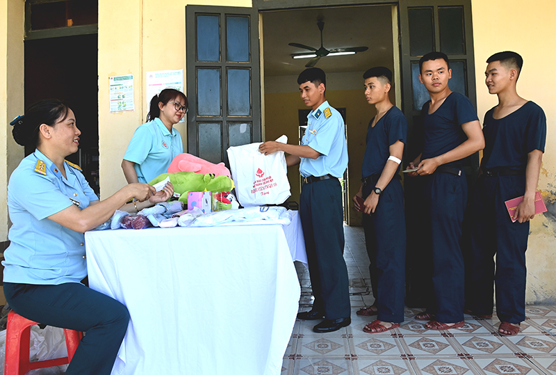 Lan tỏa phong tr&agrave;o hiến m&aacute;u t&igrave;nh nguyện trong tuổi trẻ Sư đo&agrave;n 361