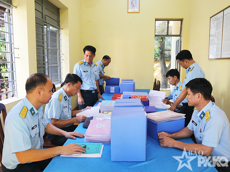Quân chủng Phòng không-Không quân kiểm tra kết quả xây dựng đơn vị vững mạnh toàn diện tại Sư đoàn 367